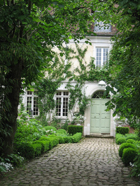 housegreen.jpg