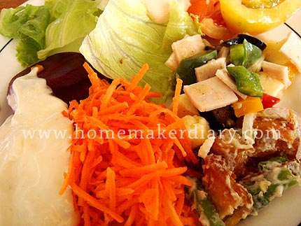 salad1.jpg